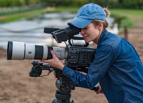 PXW-FX9_18